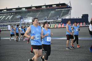 BIB: 5072
                            <button type="button" onclick="openModal(10465766)" class="btn btn-primary btn-sm float-right btn-popup" data-toggle="modal" data-target=".modal-high-quality">
                        <i class="fas fa-shopping-cart"></i> Add to Cart
                    </button>
                                            <button type="button" onclick="isThisMe(10465766, true)" class="btn btn-success btn-sm float-right btn-popup btn-isme hidden" data-toggle="tooltip" data-placement="bottom" title="นี่คือรูปของคุณใช่ไหม คลิกที่นี่เพื่อเอาเข้าอัลบั้ม">
                        <i class="fas fa-plus"></i> Add to album
                    </button>
                    <button type="button" onclick="isThisMe(10465766, false)" class="btn btn-warning btn-sm float-right btn-popup btn-isnotme hidden">
                        <i class="fas fa-ban"></i> Remove from album
                    </button>